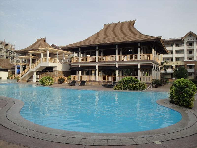 The Oasis Davao Condotel Exterior photo